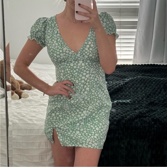 Princess Polly Kasey Mini Dress Green Floral Daisy Puff Sleeves - Picture 8 of 8